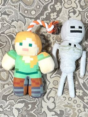 4/$20 Minecraft Stuffed Alex with Rope and Skeleton